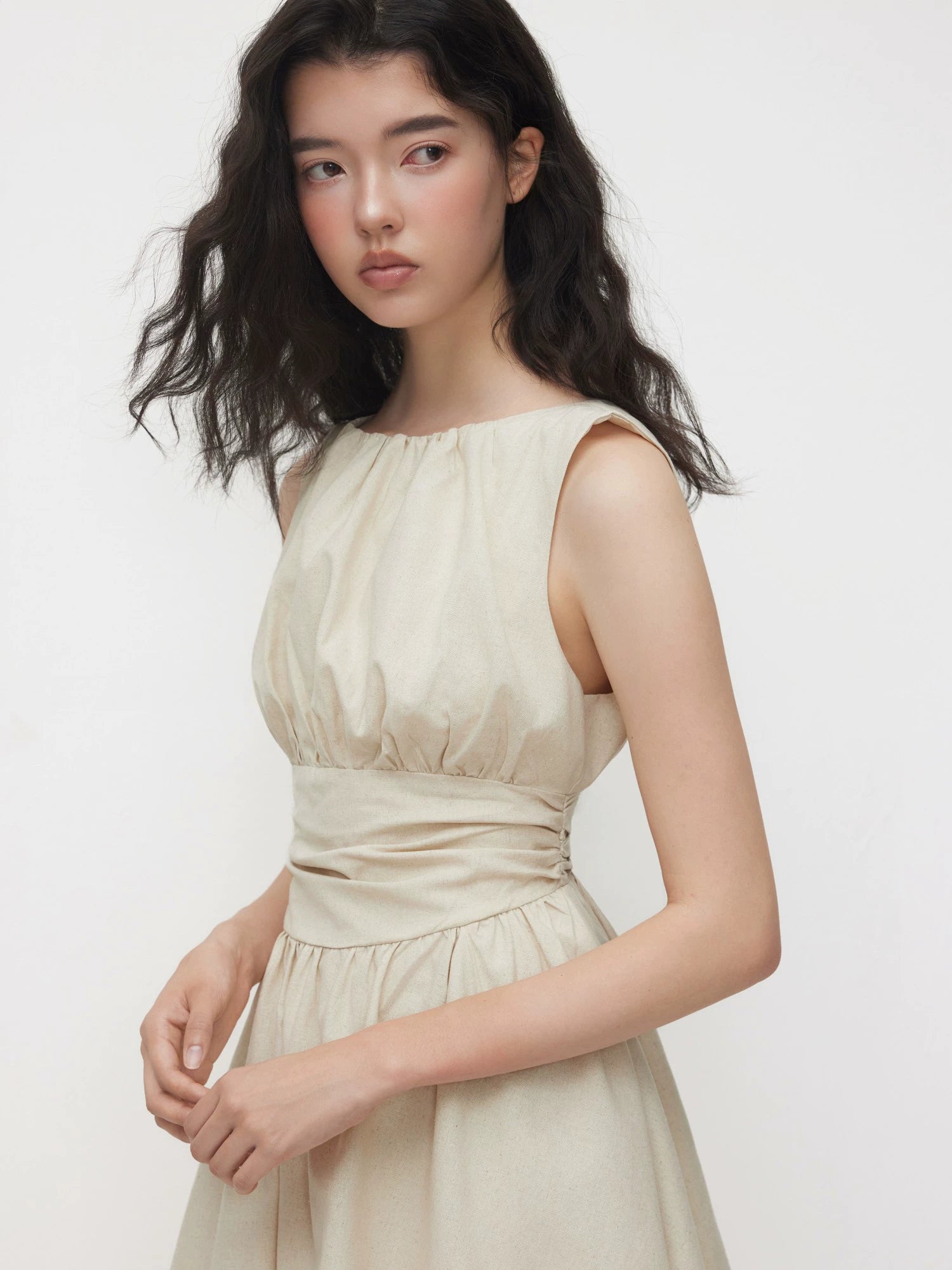 Linen-blend boat neck pleated ruffled dress short